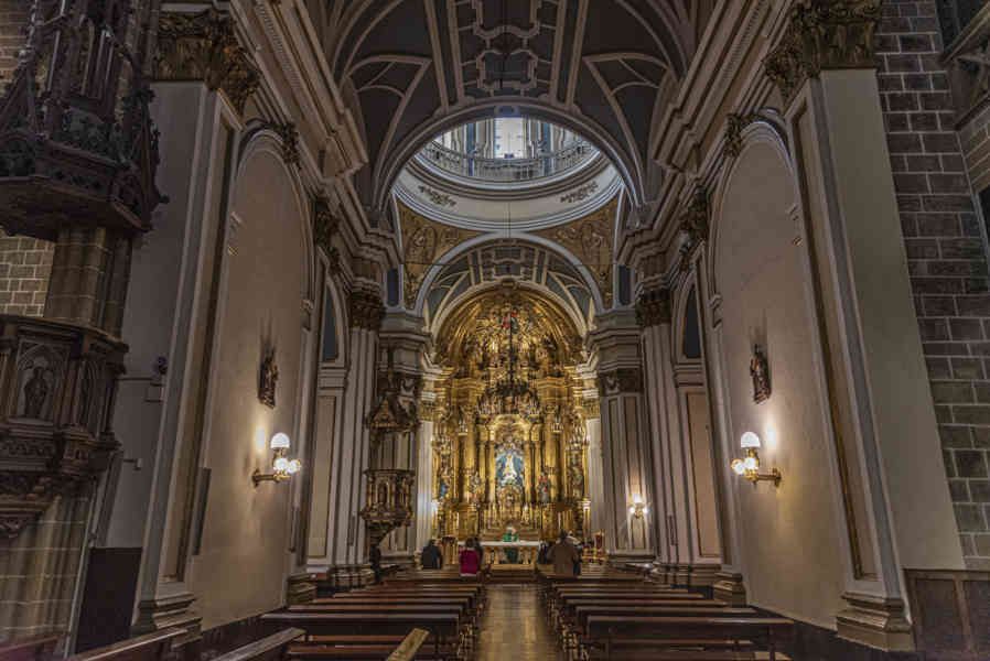 Pamplona 045 - iglesia de San Saturnino o San Cernin.jpg